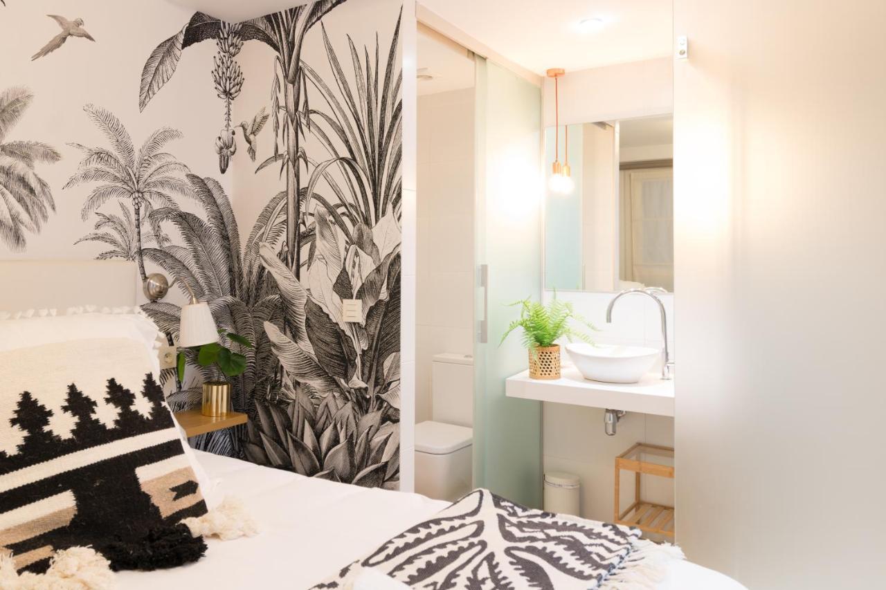 Single Room Private Bathroom