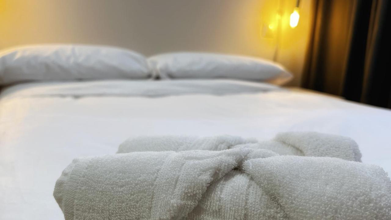 Double Room Private Bathroom