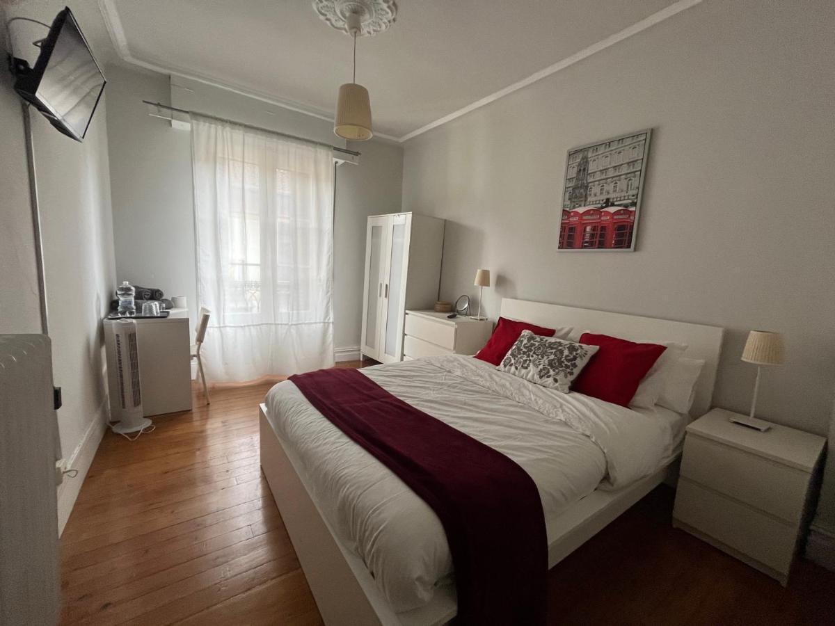 Habitación con baño compartido - Cama grande