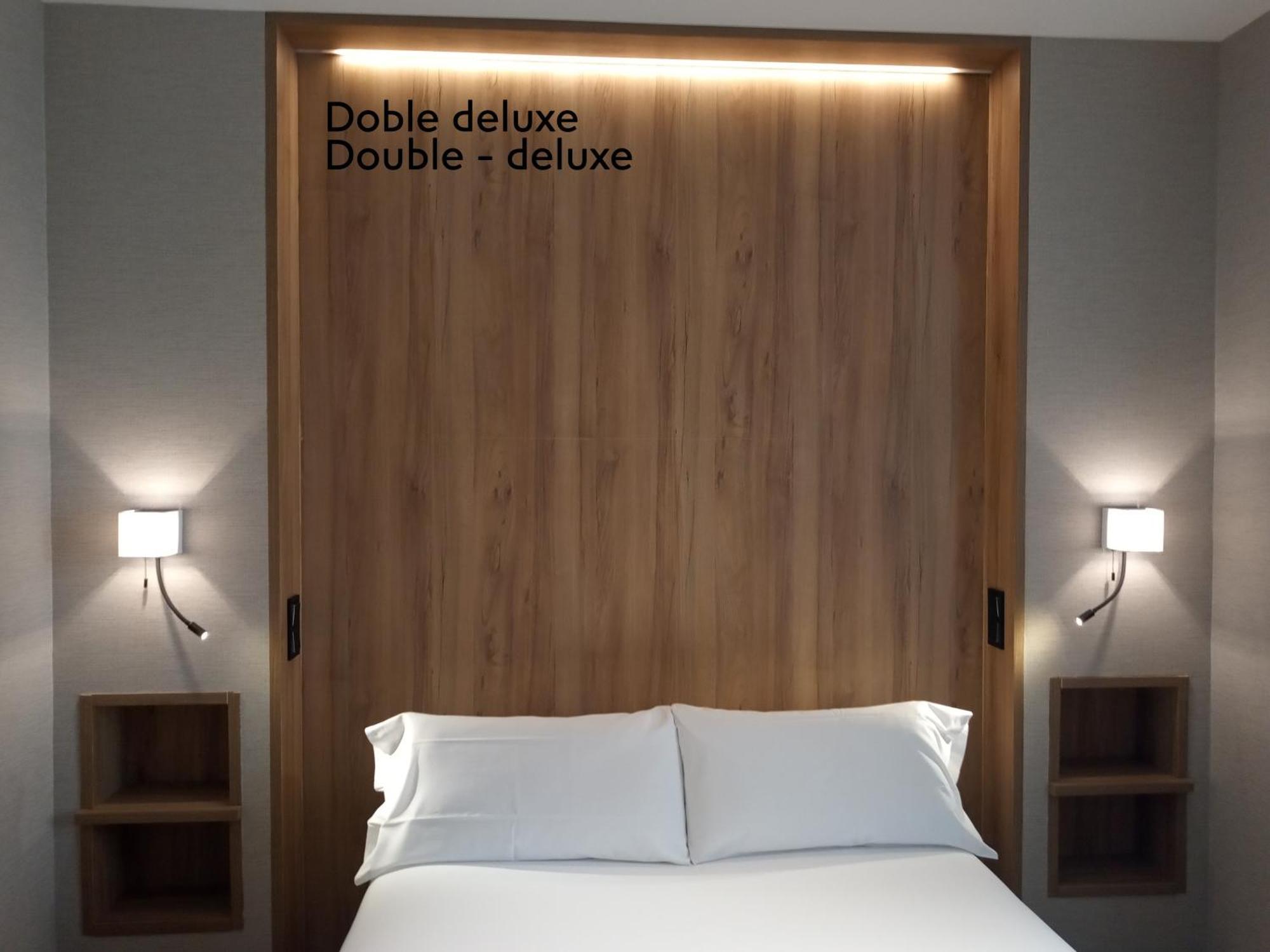 Deluxe Double Room,1652756045:JPEG