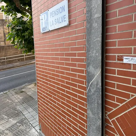 Pensión La Salve-2